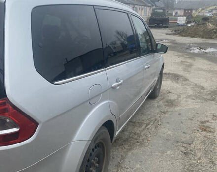 Серый Форд Галакси, объемом двигателя 2 л и пробегом 345 тыс. км за 11300 $, фото 4 на Automoto.ua