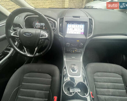 Серый Форд Галакси, объемом двигателя 2 л и пробегом 114 тыс. км за 25000 $, фото 5 на Automoto.ua