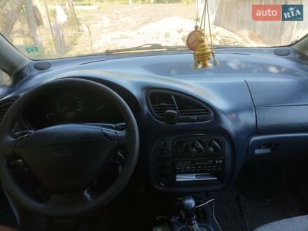 Форд Галаксі 1998 у Чернівцях на Automoto.ua Сірий Форд Галаксі, об'ємом двигуна 1.9 л та пробігом 400 тис. км за 3500 $, фото 1 на Automoto.ua