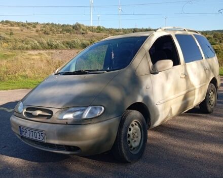 Сірий Форд Галаксі, об'ємом двигуна 2.3 л та пробігом 300 тис. км за 1500 $, фото 1 на Automoto.ua