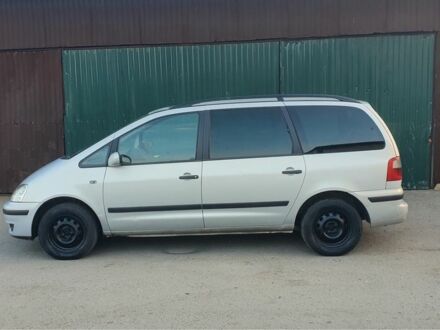 Сірий Форд Галаксі, об'ємом двигуна 1.9 л та пробігом 300 тис. км за 4000 $, фото 1 на Automoto.ua