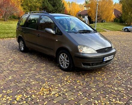 Серый Форд Галакси, объемом двигателя 1.9 л и пробегом 0 тыс. км за 2500 $, фото 1 на Automoto.ua