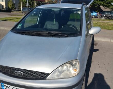 Серый Форд Галакси, объемом двигателя 1.9 л и пробегом 280 тыс. км за 4000 $, фото 1 на Automoto.ua