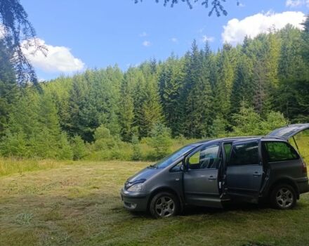 Серый Форд Галакси, объемом двигателя 1.9 л и пробегом 400 тыс. км за 3000 $, фото 1 на Automoto.ua