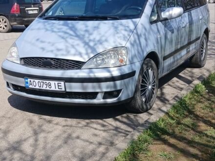 Форд Галаксі 2002 у Сваляве на Automoto.ua Сірий Форд Галаксі, об'ємом двигуна 1.9 л та пробігом 350 тис. км за 4300 $, фото 1 на Automoto.ua