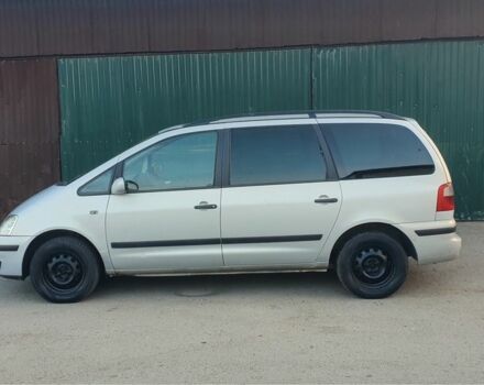 Серый Форд Галакси, объемом двигателя 1.9 л и пробегом 300 тыс. км за 4000 $, фото 1 на Automoto.ua