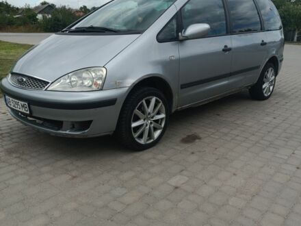 Сірий Форд Галаксі, об'ємом двигуна 1.9 л та пробігом 500 тис. км за 1688 $, фото 1 на Automoto.ua