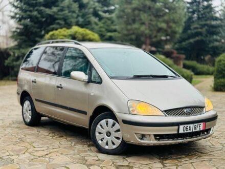 Сірий Форд Галаксі, об'ємом двигуна 1.9 л та пробігом 300 тис. км за 2050 $, фото 1 на Automoto.ua