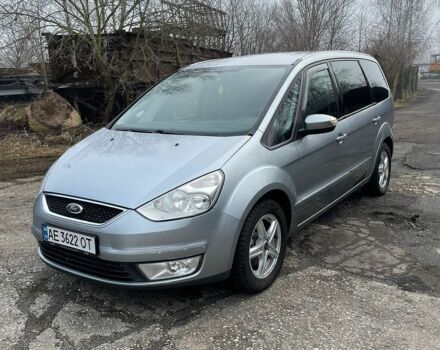Сірий Форд Галаксі, об'ємом двигуна 1.75 л та пробігом 326 тис. км за 7500 $, фото 1 на Automoto.ua