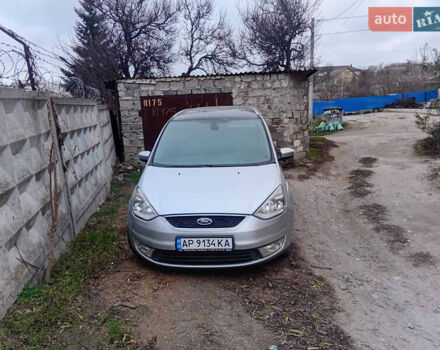 Сірий Форд Галаксі, об'ємом двигуна 2 л та пробігом 350 тис. км за 6200 $, фото 1 на Automoto.ua