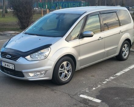 Серый Форд Галакси, объемом двигателя 1.8 л и пробегом 280 тыс. км за 450 $, фото 1 на Automoto.ua