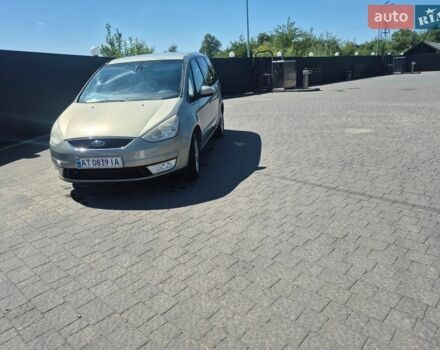 Сірий Форд Галаксі, об'ємом двигуна 2 л та пробігом 375 тис. км за 8200 $, фото 1 на Automoto.ua