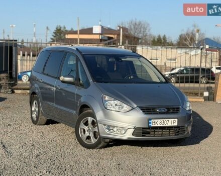 Серый Форд Галакси, объемом двигателя 2 л и пробегом 250 тыс. км за 8600 $, фото 1 на Automoto.ua