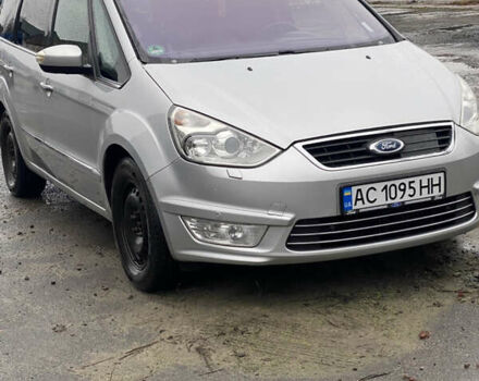 Серый Форд Галакси, объемом двигателя 2 л и пробегом 345 тыс. км за 11100 $, фото 1 на Automoto.ua