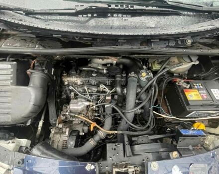 Синій Форд Галаксі, об'ємом двигуна 1.9 л та пробігом 463 тис. км за 1500 $, фото 4 на Automoto.ua