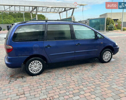 Синий Форд Галакси, объемом двигателя 1.9 л и пробегом 305 тыс. км за 2999 $, фото 5 на Automoto.ua
