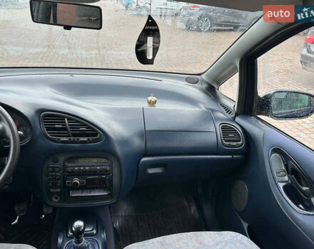 Синий Форд Галакси, объемом двигателя 1.9 л и пробегом 305 тыс. км за 2999 $, фото 16 на Automoto.ua