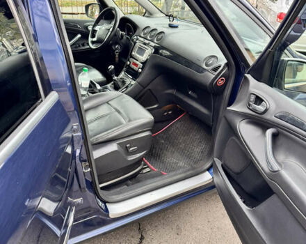 Синій Форд Галаксі, об'ємом двигуна 2 л та пробігом 257 тис. км за 10700 $, фото 12 на Automoto.ua