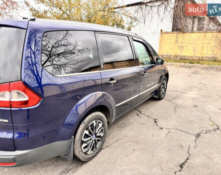Синій Форд Галаксі, об'ємом двигуна 2 л та пробігом 257 тис. км за 10700 $, фото 3 на Automoto.ua