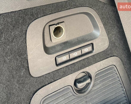 Синій Форд Галаксі, об'ємом двигуна 2 л та пробігом 293 тис. км за 16000 $, фото 36 на Automoto.ua