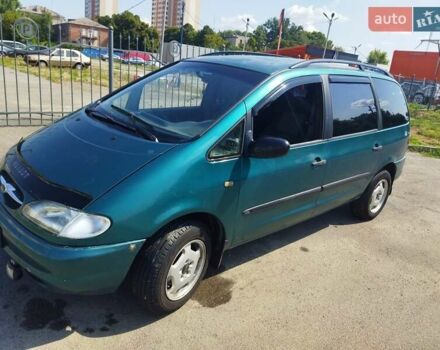 Зелений Форд Галаксі, об'ємом двигуна 2.3 л та пробігом 388 тис. км за 2500 $, фото 3 на Automoto.ua