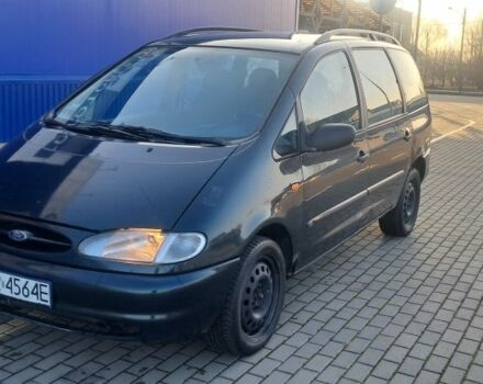 Зеленый Форд Галакси, объемом двигателя 1.9 л и пробегом 500 тыс. км за 1150 $, фото 1 на Automoto.ua