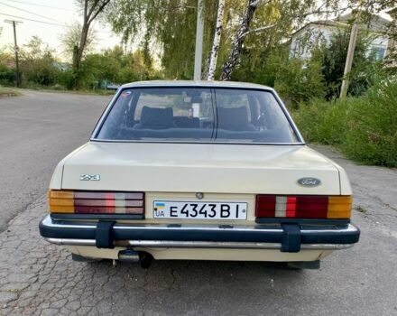 Форд Гранада 1982 в Кривом Роге на Automoto.ua Бежевый Форд Гранада, объемом двигателя 2.3 л и пробегом 999 тыс. км за 800 $, фото 4 на Automoto.ua