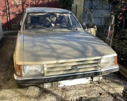 Бежевий Форд Гранада, об'ємом двигуна 2.3 л та пробігом 300 тис. км за 500 $, фото 1 на Automoto.ua