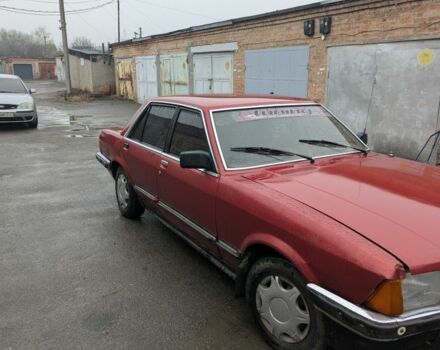 Красный Форд Гранада, объемом двигателя 2 л и пробегом 100 тыс. км за 750 $, фото 5 на Automoto.ua