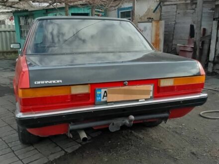 Форд Гранада 1977 у Павлограде на Automoto.ua Червоний Форд Гранада, об'ємом двигуна 2 л та пробігом 1000 тис. км за 1208 $, фото 1 на Automoto.ua