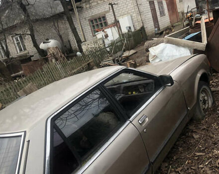 Форд Гранада, объемом двигателя 2.3 л и пробегом 250 тыс. км за 250 $, фото 6 на Automoto.ua