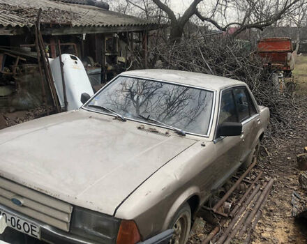 Форд Гранада, объемом двигателя 2.3 л и пробегом 250 тыс. км за 250 $, фото 1 на Automoto.ua