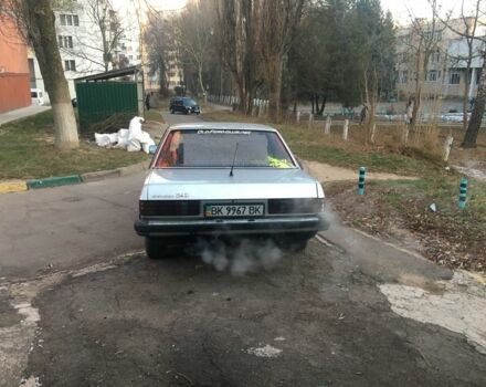 Сірий Форд Гранада, об'ємом двигуна 2 л та пробігом 300 тис. км за 999 $, фото 5 на Automoto.ua