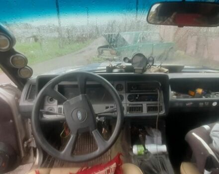 Сірий Форд Гранада, об'ємом двигуна 2.3 л та пробігом 1 тис. км за 2000 $, фото 1 на Automoto.ua