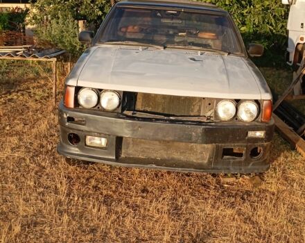 Серый Форд Гранада, объемом двигателя 2.3 л и пробегом 777 тыс. км за 1200 $, фото 1 на Automoto.ua