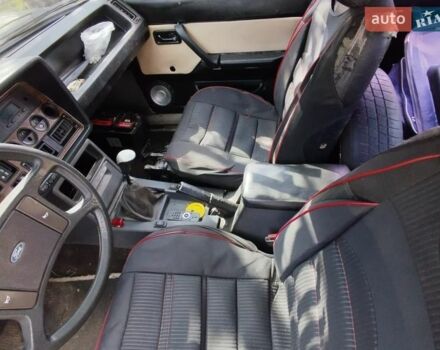 Серый Форд Гранада, объемом двигателя 2.4 л и пробегом 300 тыс. км за 1300 $, фото 1 на Automoto.ua