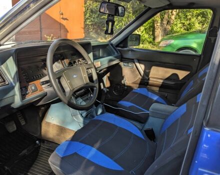 Форд Гранада 1982 в Кривом Роге на Automoto.ua Синий Форд Гранада, объемом двигателя 2.3 л и пробегом 300 тыс. км за 1100 $, фото 7 на Automoto.ua