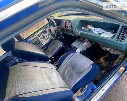 Синій Форд Гранада, об'ємом двигуна 2.3 л та пробігом 244 тис. км за 1900 $, фото 9 на Automoto.ua