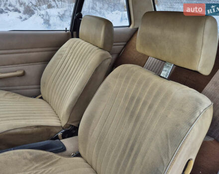 Зеленый Форд Гранада, объемом двигателя 1.6 л и пробегом 145 тыс. км за 1250 $, фото 9 на Automoto.ua