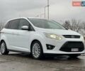 Белый Форд Гранд С-макс, объемом двигателя 0 л и пробегом 224 тыс. км за 8900 $, фото 1 на Automoto.ua
