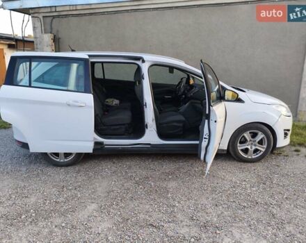 Белый Форд Гранд С-макс, объемом двигателя 2 л и пробегом 252 тыс. км за 9100 $, фото 14 на Automoto.ua