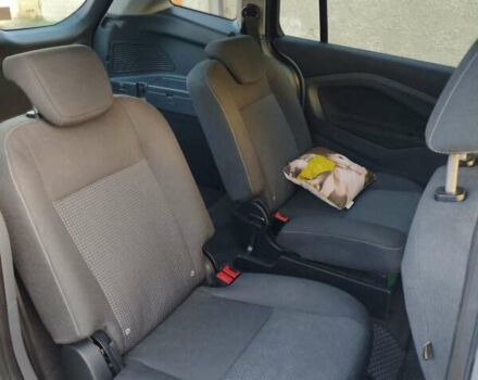 Белый Форд Гранд С-макс, объемом двигателя 2 л и пробегом 252 тыс. км за 9100 $, фото 11 на Automoto.ua