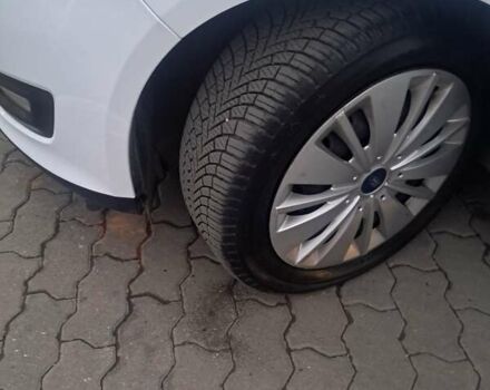 Белый Форд Гранд С-макс, объемом двигателя 1.5 л и пробегом 170 тыс. км за 9500 $, фото 6 на Automoto.ua