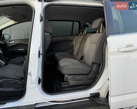 Белый Форд Гранд С-макс, объемом двигателя 1.5 л и пробегом 213 тыс. км за 10500 $, фото 18 на Automoto.ua