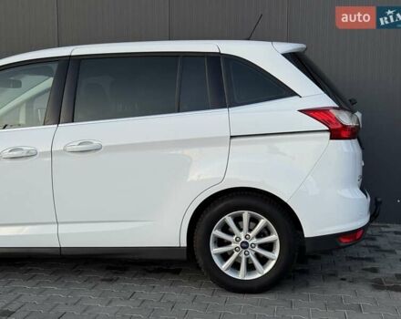Белый Форд Гранд С-макс, объемом двигателя 1.5 л и пробегом 213 тыс. км за 10500 $, фото 11 на Automoto.ua