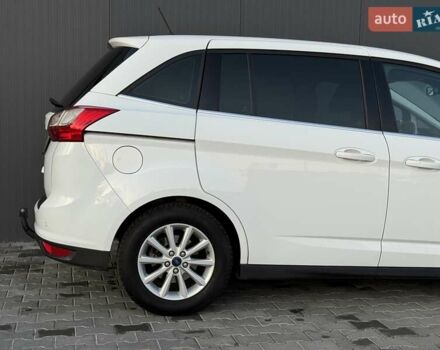 Белый Форд Гранд С-макс, объемом двигателя 1.5 л и пробегом 213 тыс. км за 10500 $, фото 7 на Automoto.ua