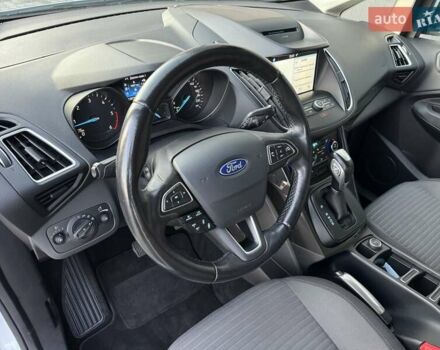 Белый Форд Гранд С-макс, объемом двигателя 1.5 л и пробегом 213 тыс. км за 10500 $, фото 17 на Automoto.ua