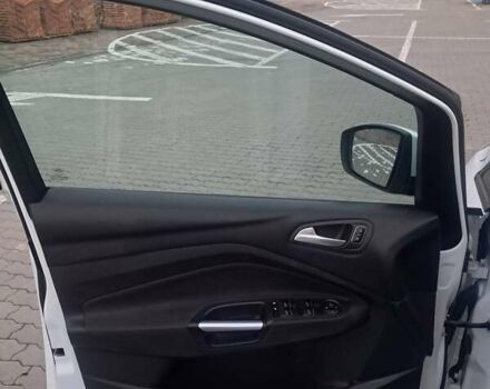 Белый Форд Гранд С-макс, объемом двигателя 1.5 л и пробегом 170 тыс. км за 9500 $, фото 11 на Automoto.ua