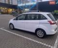Белый Форд Гранд С-макс, объемом двигателя 1.5 л и пробегом 170 тыс. км за 9500 $, фото 4 на Automoto.ua