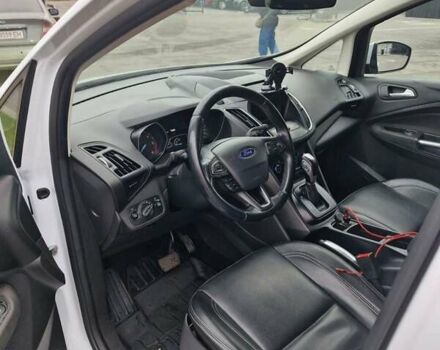 Белый Форд Гранд С-макс, объемом двигателя 1.5 л и пробегом 290 тыс. км за 8000 $, фото 2 на Automoto.ua